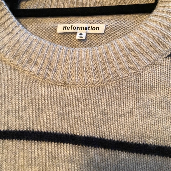 Reformation Paloma Cropped Striped Cashmere Crewneck Sweater - Picture 5 of 7